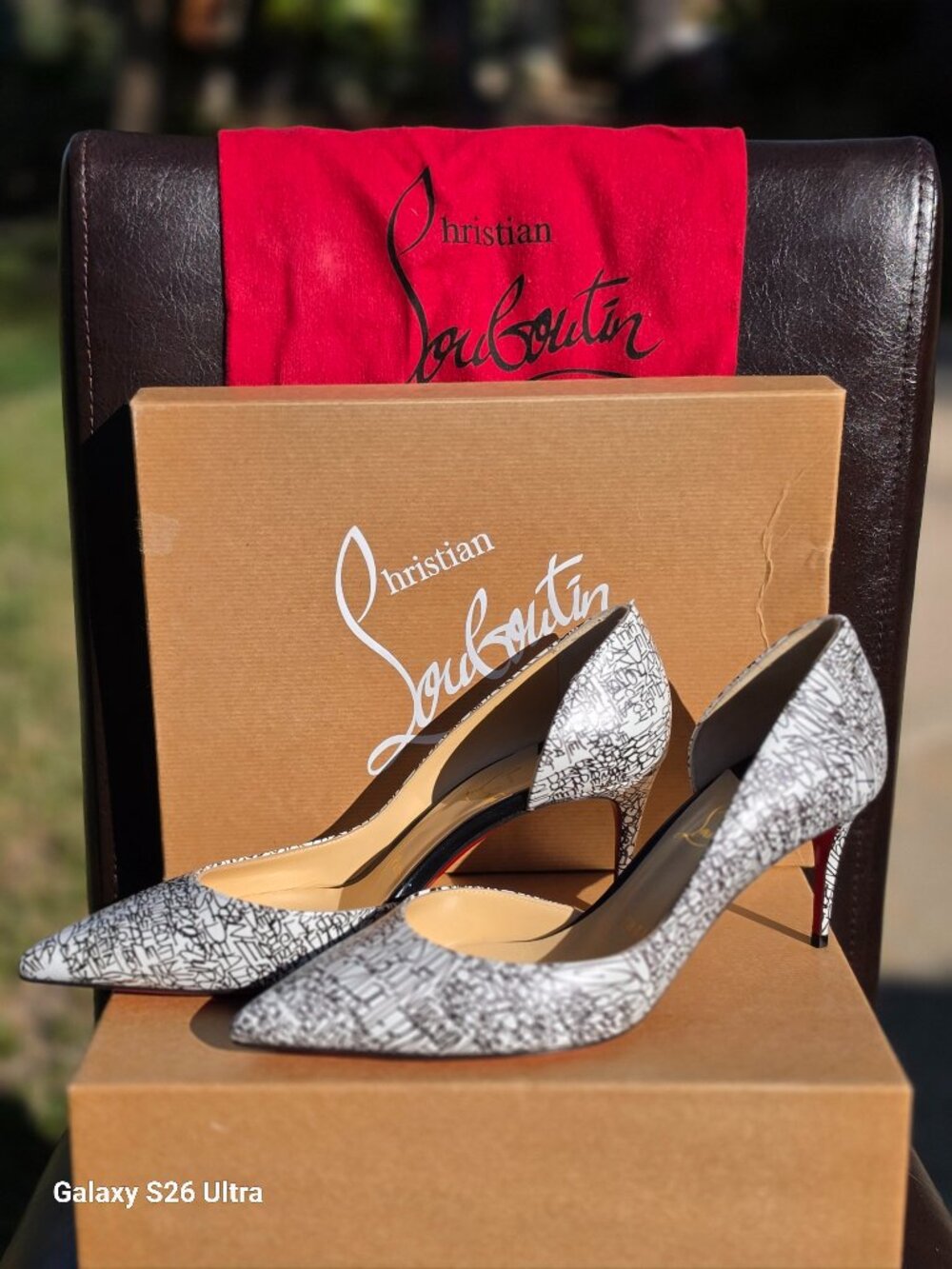 LOUBOUTIN Iriza 70 Caligraf Graphic Black White Leather Pumps 38 Red Sole w/ Box